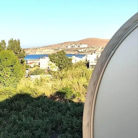 Athanasia's Place Апартаменты Эрмуполис